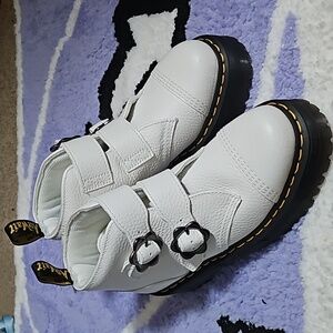 Doc Martens Devon Flower Milled Nappa Leather White Women's 8